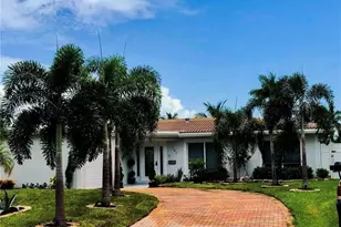 361 SE 9th Ct, Pompano Beach, FL 33060 - Photo 1