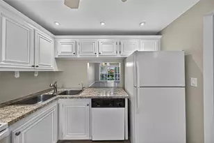 1541 S Ocean Blvd Unit, Lauderdale by the Sea, FL 33062 - Photo 9