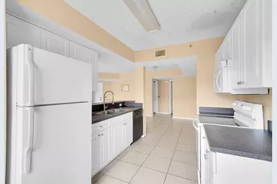 9645 NW 1st Ct, Unit #1-210, Pembroke Pines, FL 33024 - Photo 15