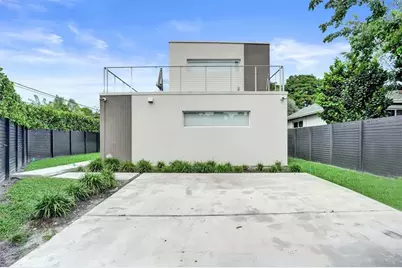 1601 NW 6th Avenue, Fort Lauderdale, FL 33311 - Photo 1