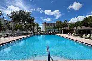 2650 S Course Dr, Pompano Beach, FL 33069 - Photo 39