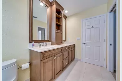 12422  Classic Dr, Coral Springs, FL 33071 - Photo 35