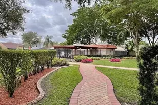 15805 W Waterside Cir, Sunrise, FL 33326 - Photo 5