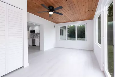 713 SW 4th Ct, Hallandale Beach, FL 33009 - Photo 21