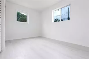 713 SW 4th Ct, Hallandale Beach, FL 33009 - Photo 11