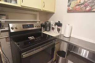 900 SW 10th Terrace, Hallandale Beach, FL 33009 - Photo 7