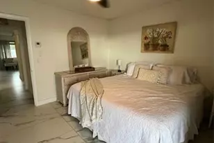 900 SW 10th Terrace, Hallandale Beach, FL 33009 - Photo 15
