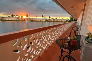 900 SW 10th Terrace, Hallandale Beach, FL 33009 - Photo 1