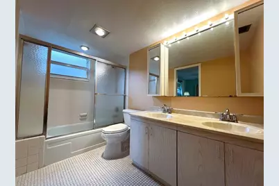 3102  Portofino Point, Unit #O-2, Coconut Creek, FL 33066 - Photo 9