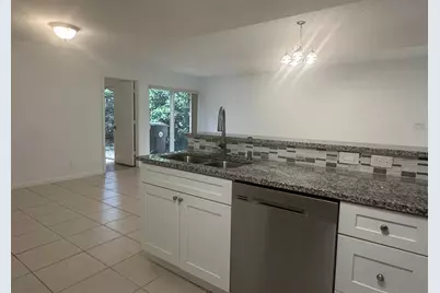 3427  Commodore Ct, West Palm Beach, FL 33411 - Photo 9