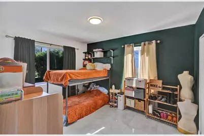 220 NE 165th St, Miami, FL 33162 - Photo 17