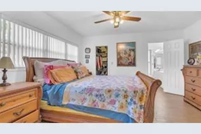 781 SW 49th Ter, Margate, FL 33068 - Photo 5