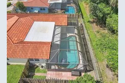 781 SW 49th Ter, Margate, FL 33068 - Photo 15