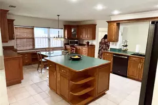 781 SW 49th Terrace, Margate, FL 33068 - Photo 3