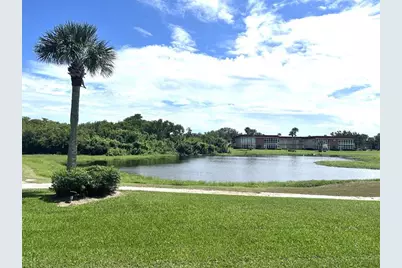 68  Royal Oak Ct, Unit #106, Vero Beach, FL 32962 - Photo 13