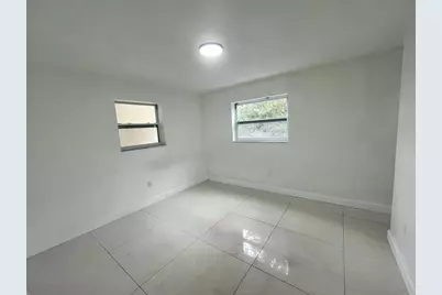 1604 NW 24th Ct, Miami, FL 33125 - Photo 7