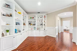 2527 Montclaire Cir, Weston, FL 33327 - Photo 21