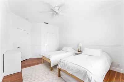 2527  Montclaire Cir, Weston, FL 33327 - Photo 25