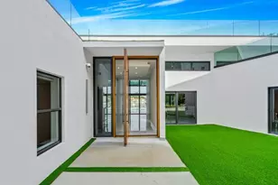 19 Gatehouse Rd, Sea Ranch Lakes, FL 33308 - Photo 11