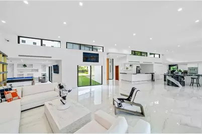 19  Gatehouse Rd, Sea Ranch Lakes, FL 33308 - Photo 13