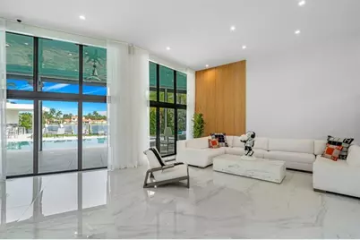 19  Gatehouse Rd, Sea Ranch Lakes, FL 33308 - Photo 15