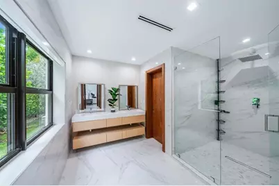 19  Gatehouse Rd, Sea Ranch Lakes, FL 33308 - Photo 25