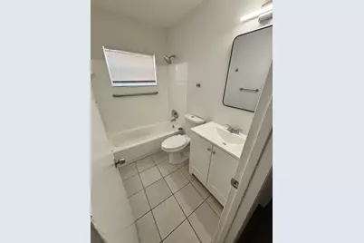 1490 NW 22nd St, Unit #A, Fort Lauderdale, FL 33311 - Photo 5