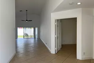 371 Mohawk Ln, Boca Raton, FL 33487 - Photo 5