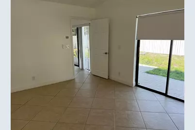 371  Mohawk Ln, Boca Raton, FL 33487 - Photo 13