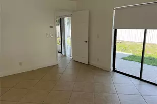 371 Mohawk Ln, Boca Raton, FL 33487 - Photo 13