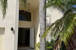 371 Mohawk Ln, Boca Raton, FL 33487 - Photo 3