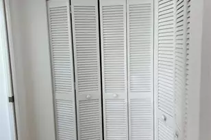 371 Mohawk Ln, Boca Raton, FL 33487 - Photo 19