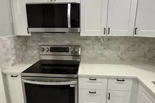 2191 NE 68th St, Fort Lauderdale, FL 33308 - Photo 9