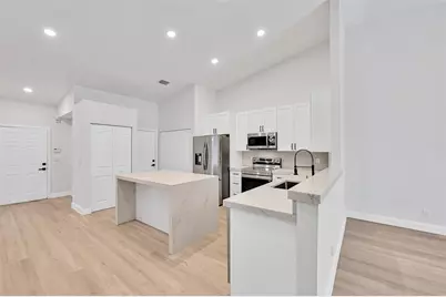 8402  Logia Cir, Boynton Beach, FL 33472 - Photo 3