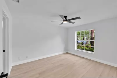 8402  Logia Cir, Boynton Beach, FL 33472 - Photo 17