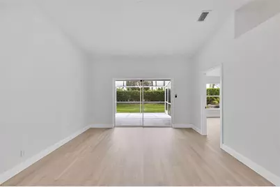 8402  Logia Cir, Boynton Beach, FL 33472 - Photo 9