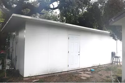 3075 NW 68th St, Miami, FL 33147 - Photo 19