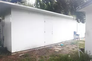 3075 NW 68th St, Miami, FL 33147 - Photo 15