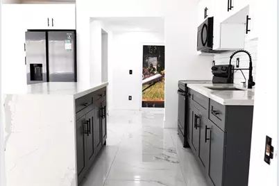 3075 NW 68th St, Miami, FL 33147 - Photo 25