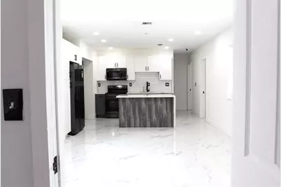 3075 NW 68th St, Miami, FL 33147 - Photo 3