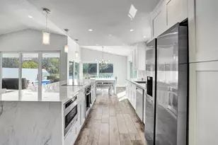 21464 Bridgeview Dr, Boca Raton, FL 33428 - Photo 7