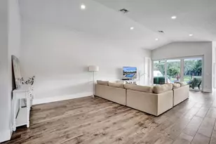 21464 Bridgeview Dr, Boca Raton, FL 33428 - Photo 23