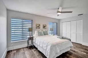 21464 Bridgeview Dr, Boca Raton, FL 33428 - Photo 11