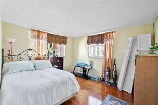 3241 Holiday Springs Blvd, Margate, FL 33063 - Photo 13