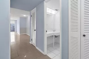 1690 NE 191st St, Miami, FL 33179 - Photo 5