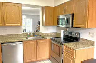 7267 Huntington Ln, Delray Beach, FL 33446 - Photo 5