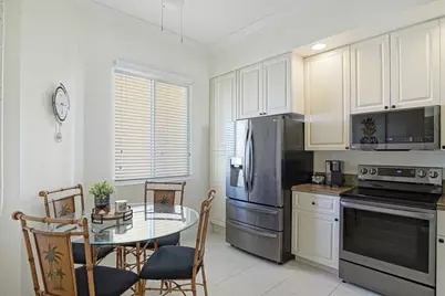 19  Harbour Isle Dr W, Unit #306, Fort Pierce, FL 34949 - Photo 5