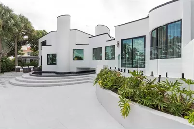 2651 NE 22nd Ct, Pompano Beach, FL 33062 - Photo 9