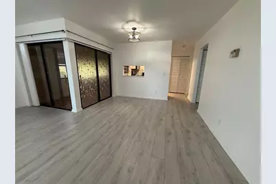 6101  Woodlake Blvd, Greenacres, FL 33463 - Photo 5