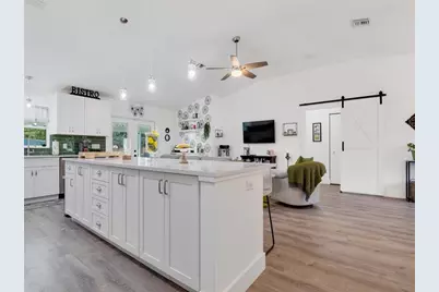 1365  21st Pl SW, Vero Beach, FL 32962 - Photo 7